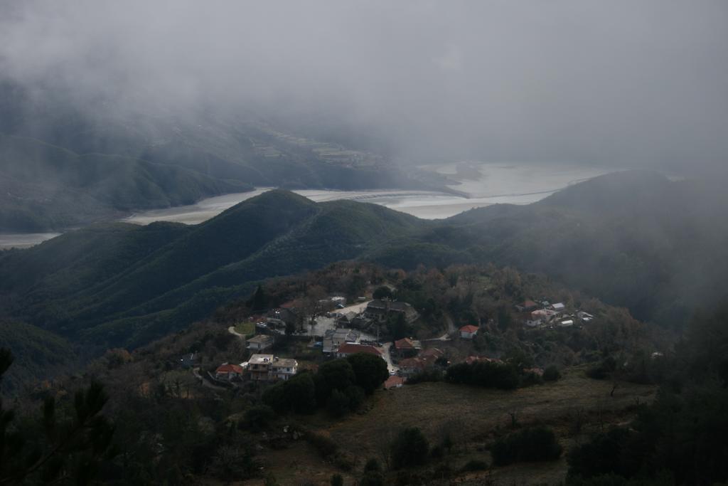 Nisista Lodge Mountain View Rodavgi Esterno foto