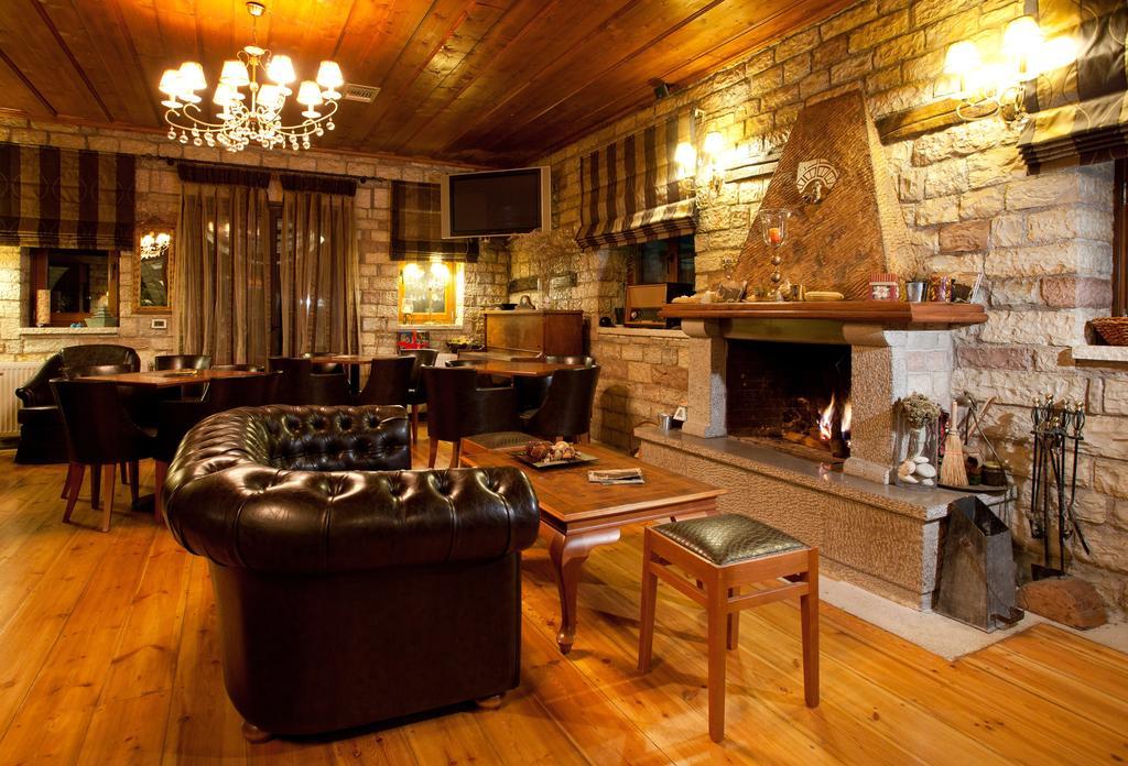 Nisista Lodge Mountain View Rodavgi Esterno foto