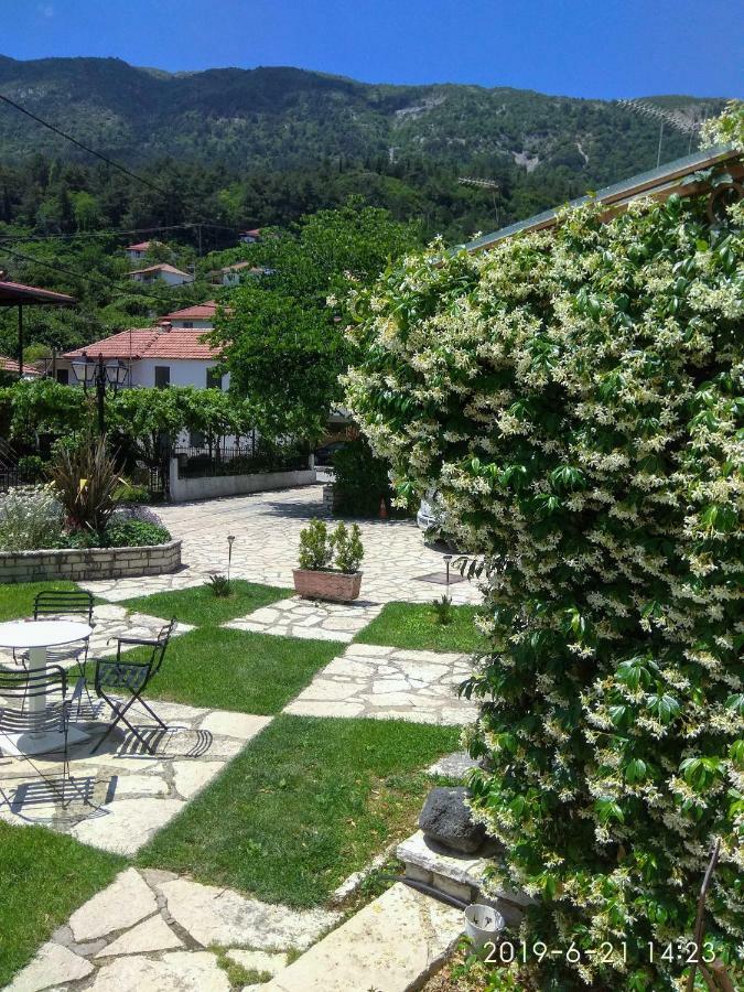 Nisista Lodge Mountain View Rodavgi Esterno foto